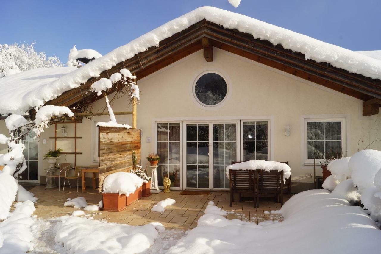 Alpen Crystal Apartment Bischofshofen Bagian luar foto