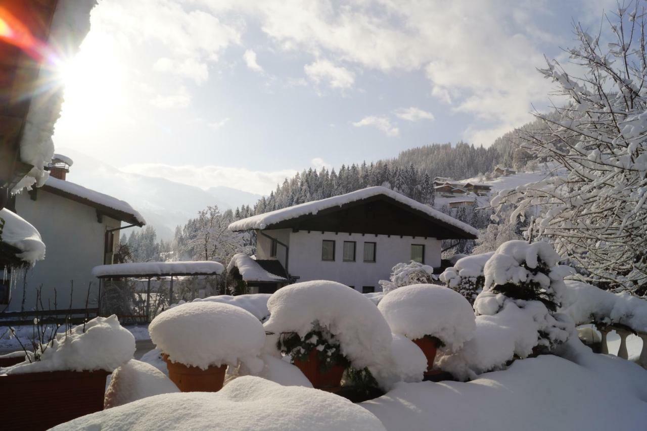Alpen Crystal Apartment Bischofshofen Bagian luar foto