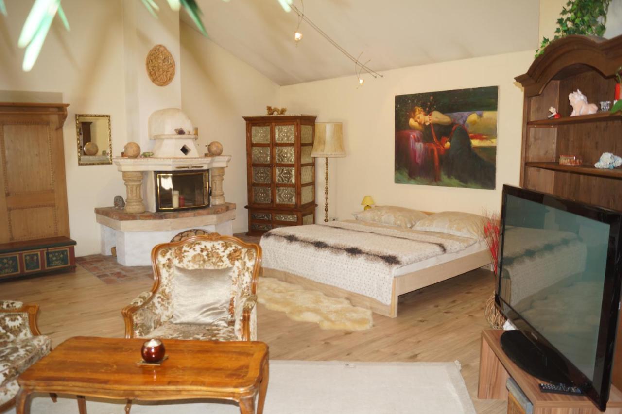 Alpen Crystal Apartment Bischofshofen Bagian luar foto