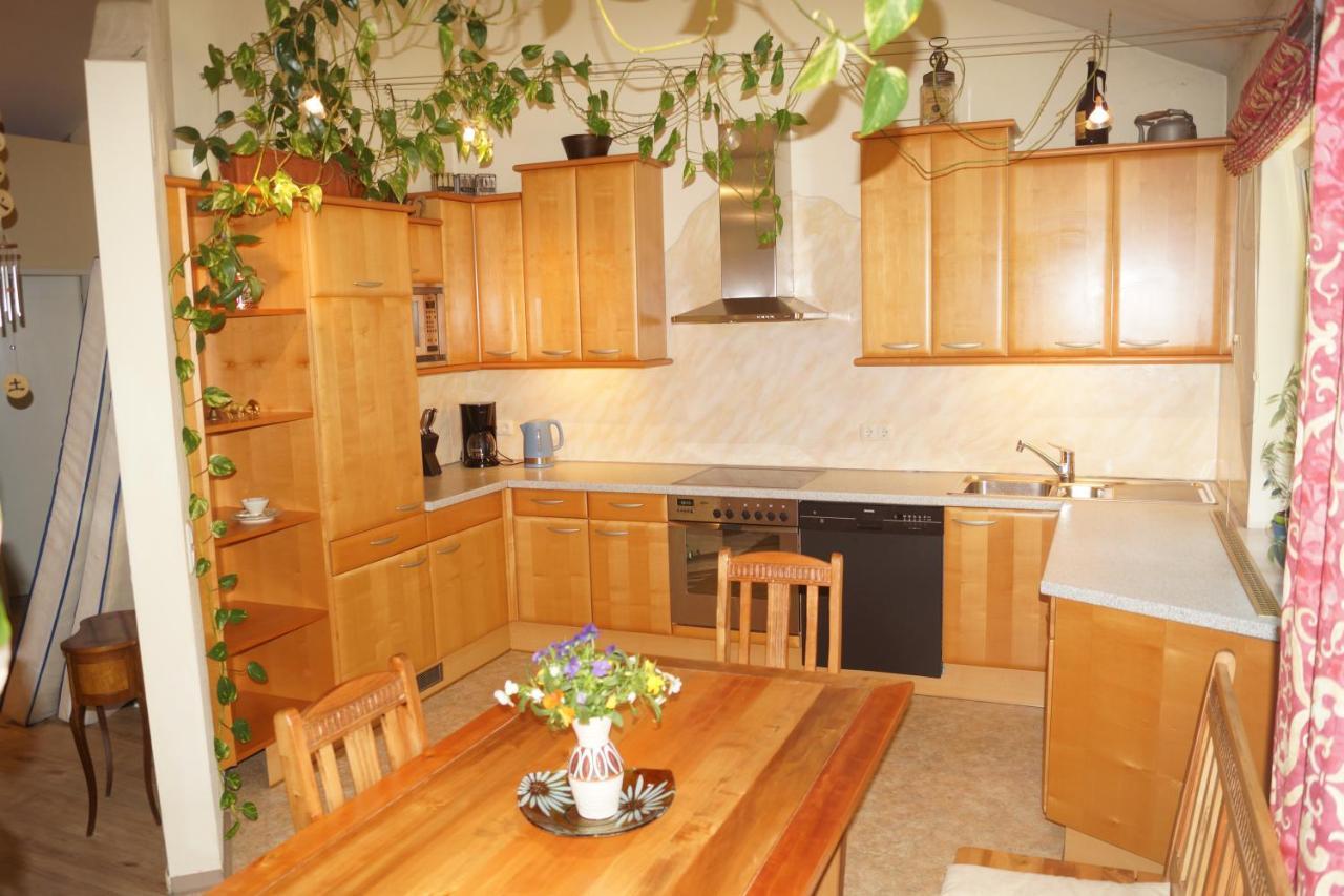 Alpen Crystal Apartment Bischofshofen Bagian luar foto