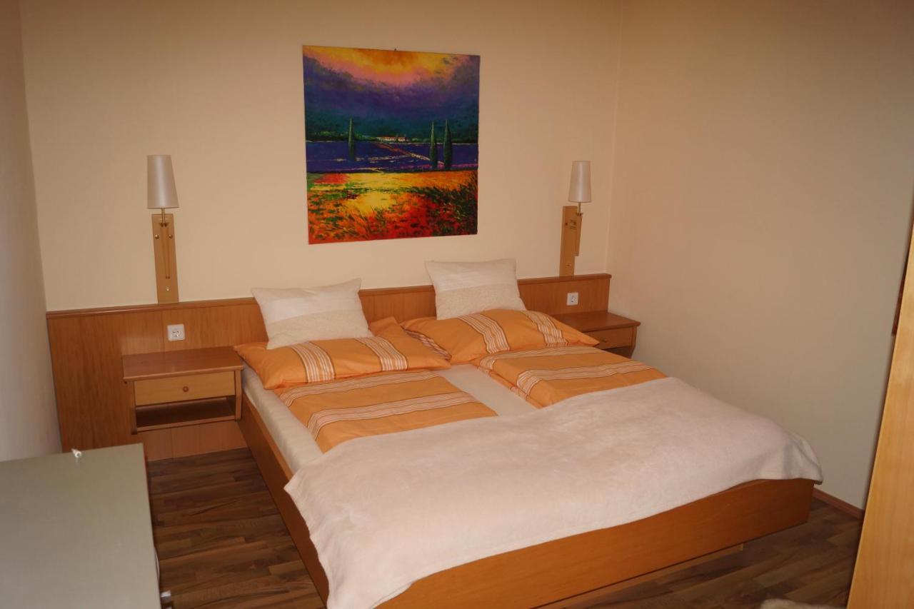 Alpen Crystal Apartment Bischofshofen Bagian luar foto